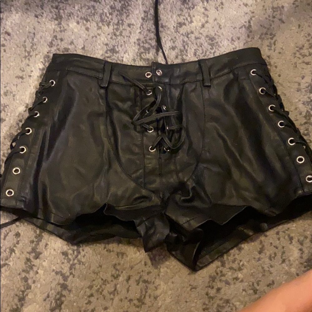 seek faux leather shorts with lace on side & front